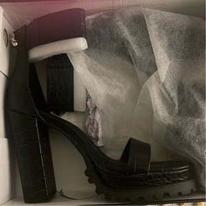 Chunky Lug High Heels Black size 9